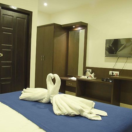 Bed and Breakfast Gemars Comforts Mysuru Zewnętrze zdjęcie