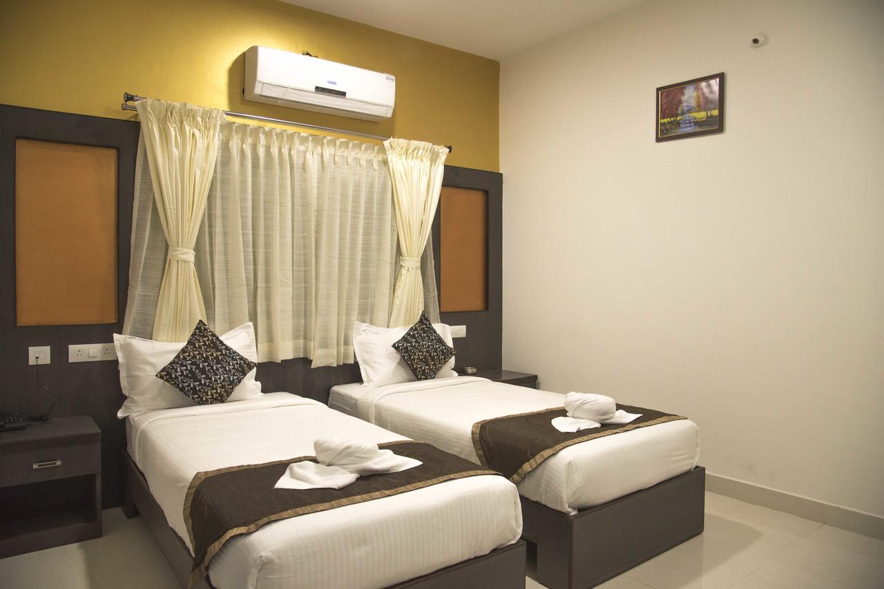 Bed and Breakfast Gemars Comforts Mysuru Zewnętrze zdjęcie